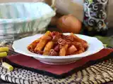 Recette Pâtes à la sauce tomate et aux saucisses : un plat simple et savoureux!