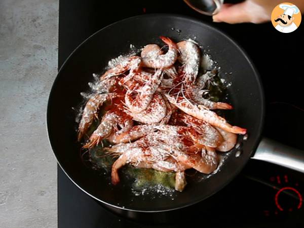 Crevettes flambées au whisky, la recette en détails - Préparation etape 1