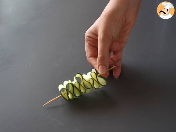 Brochettes de courgette avec une sauce asiatique délicieuse et relevée - Préparation etape 4